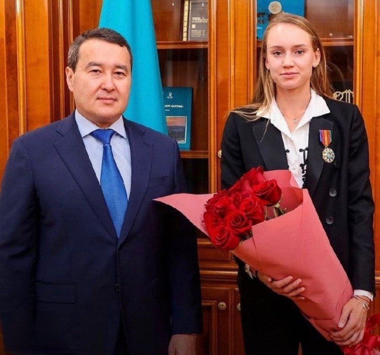 这些个人表 这些个人表