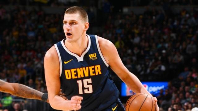 队内年轻球 队内年轻球