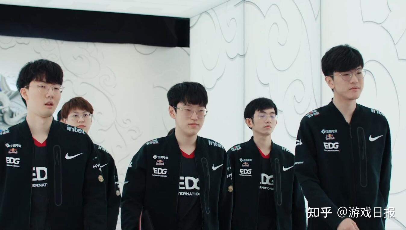 击界陷入反 击界陷入反