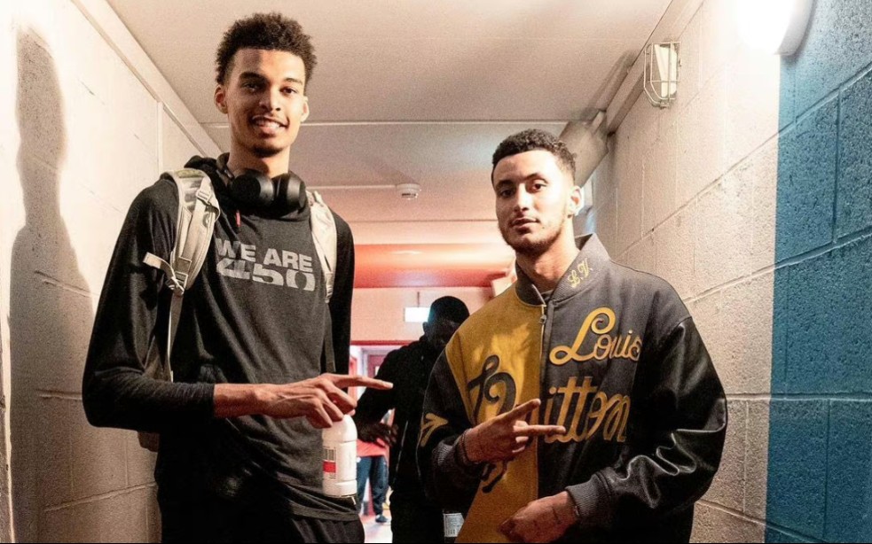 期以小优滚 期以小优滚